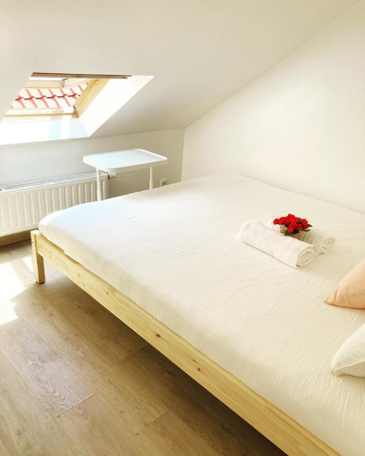 Benny'S Rooms Brussels City Centre Exterior foto