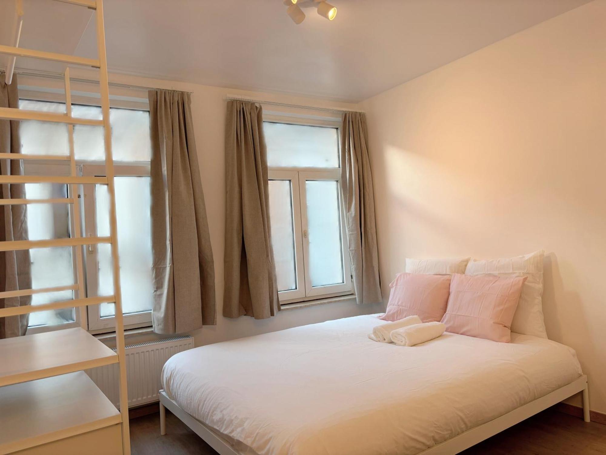 Benny'S Rooms Brussels City Centre Exterior foto